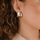 Curved Stud Earrings Gold