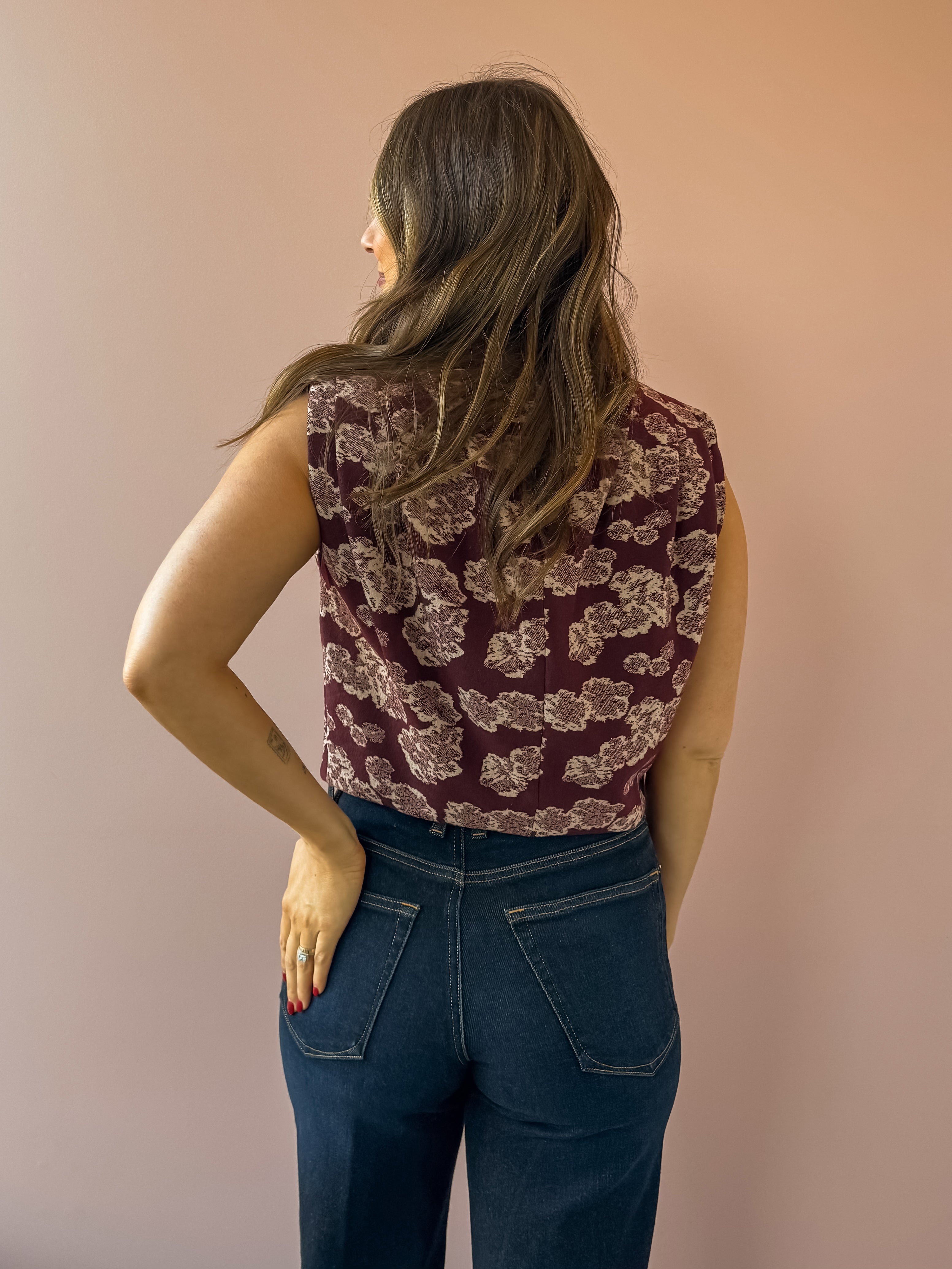 THML Amy Sleeveless Floral Print Top in burgundy, back close-up.