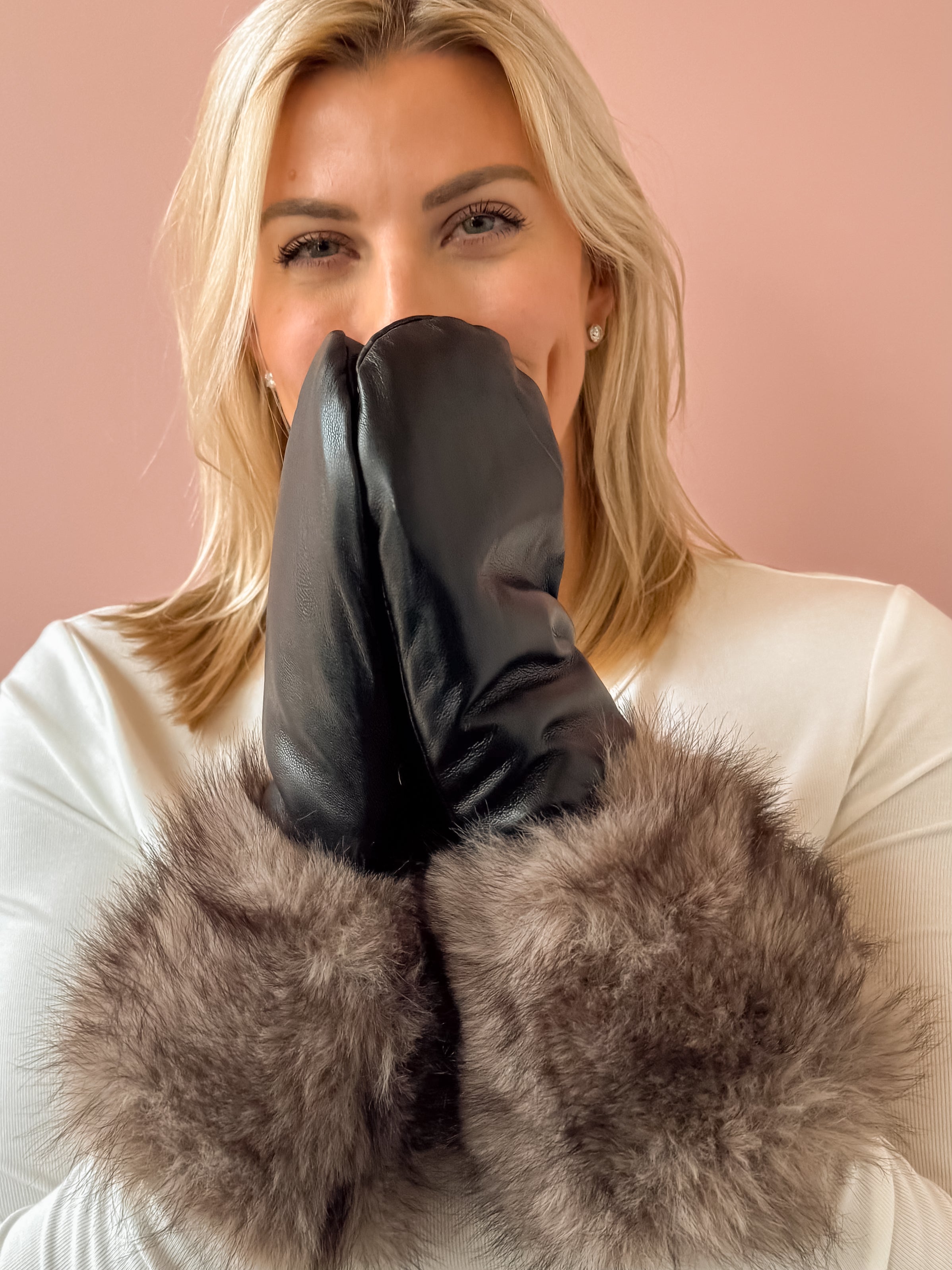 Common Knit Eloise Faux Fur Gloves in brown, front close-up.
