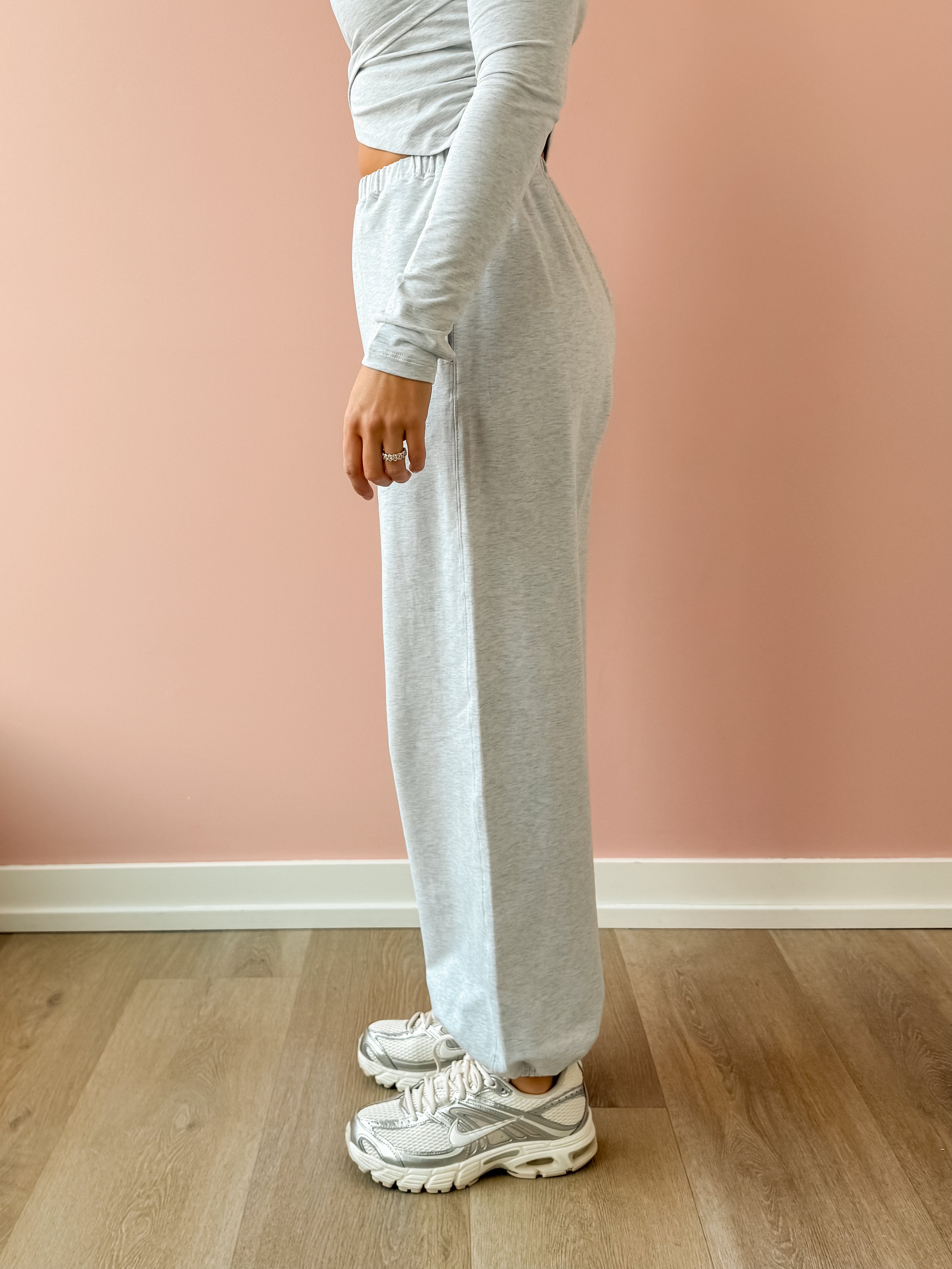 Glowie Maddie Jogger in grey, side view.